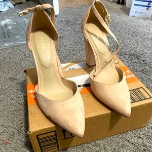 Aldo Nude pumps 8.5